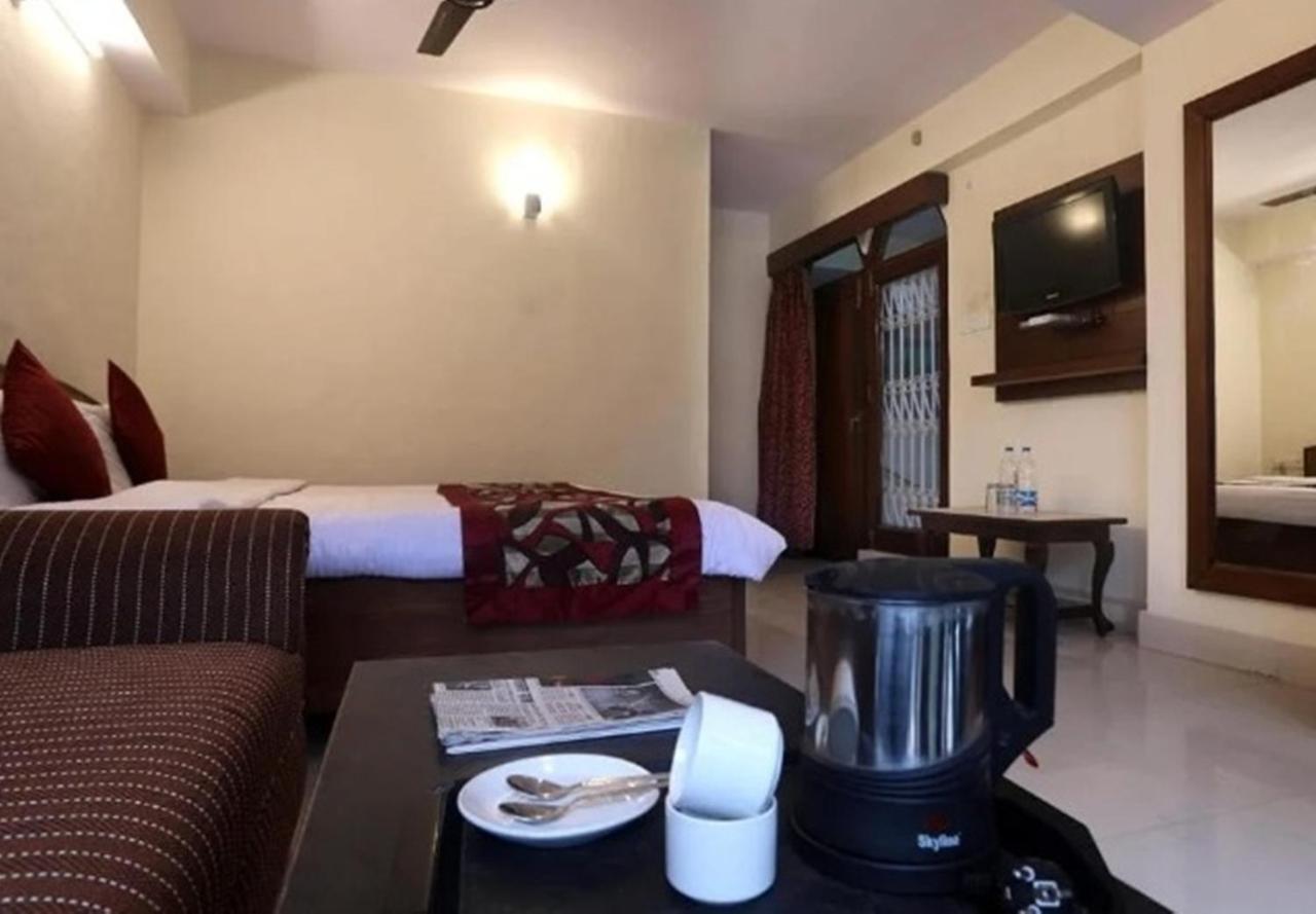 Moon Hotel Mallital, Near Nainital High Court Dış mekan fotoğraf